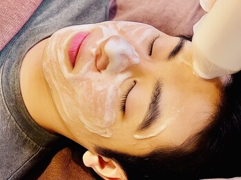 ニコリ 大宮(NICORI)の写真/ツヤとハリある美肌男子を目指すなら☆NICORIメンズケアでお肌のお悩みを解消♪清潔感のある素肌へ＊