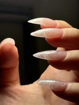 フリープ ネイル バイ ヴァラ(freep nail by VALLA)の写真/【韓国で人気爆発！VALLAネイル】超時短の韓国ブランドジェル取り扱いサロン☆韓国っぽシンプルネイル♪