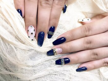 エトレ(EtRe:)の写真/【毎月通える定額デザイン】もカラー変更OK★トレンド×似合わせカラーで、周りと被らない私だけの指先に♪