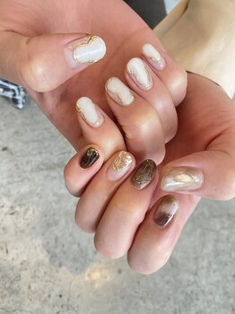 プラス デ ネイル(+ de nail)/ハンド☆つけ放題 9,350円~