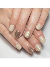 リーゾス(RISUS)/ワンカラーにワンポイントアート