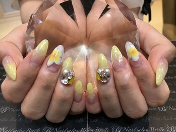 エスフィーネイルサロン ブリーユ(Esfy nailsalon Brille)/プルメリア