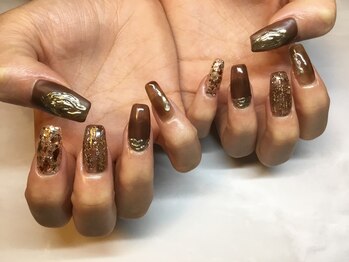 ラウト デコレーションアンドネイルサロン(Lauto Decoration&Nail Salon)/ブラウンニュアンスネイル