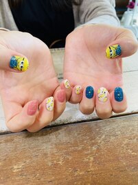 パークを楽しむキャラネイル♪