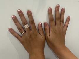 ハンドフレンチネイル＊8250円