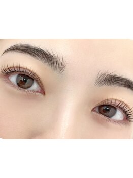 ナチュラル上品な目元にしたい