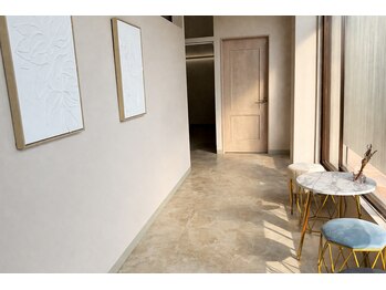 ロエルビューティーサロン(Loel BEAUTY SALON)/待合スペース