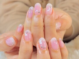 いちごみるくネイル