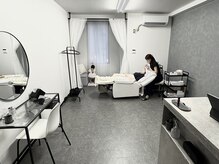 エイミーラッシュ 千葉(Aimee Lash)の雰囲気（施術席の隣にキッズスペース◎ひとりで待てるお子様に限ります）