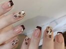 ヒョウ柄フレンチネイル