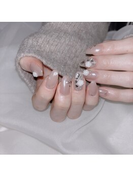 amiu/ホワイトミラーネイル