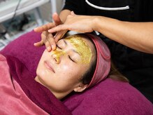 純金箔パックで内側からハリのある素肌へ☆