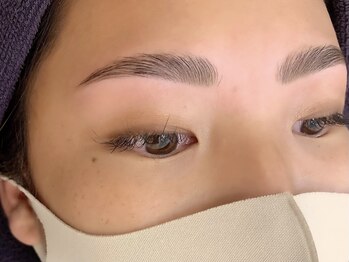 ロコ(Loco by neolive)/ハリウッドブロウリフト