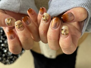 アオフクオカ(ao. Fukuoka)/癖ありブラウンネイル