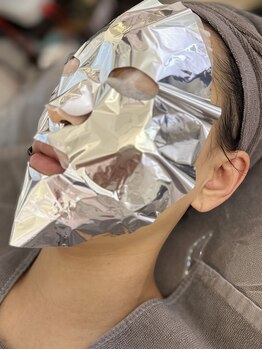 ビカオ(BIKAO)の写真/「疲れてる？」と言わせない。内側から押し返す弾力と、夕方まで濁らない発光ツヤ肌を3ヶ月で定着。
