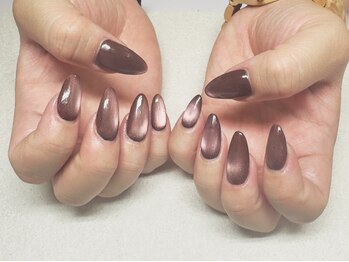 フリーダム(Freedom)の写真/シンプル上品な指先へ♪パラジェル導入店"初回オフ無料☆マグネットネイル¥5000"フィルイン対応可◎