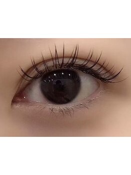 ナチュラル上品な目元にしたい