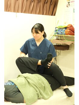 モア整骨院/施術）ストレッチ