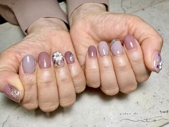 サロンド イト(salon de ito)/ぷっくりフラワーネイル