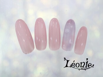 レオニー(Leonie)/ニュアンス×水滴ネイル