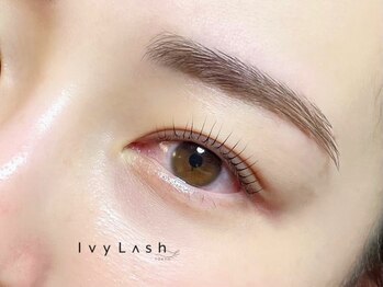アイヴィーラッシュ 渋谷店(Ivy lash)の写真/初めての眉毛ケアもお任せ!アイブロウWAX/眉カラー/眉パーマの豊富なメニューでお似合いの眉をお作りします