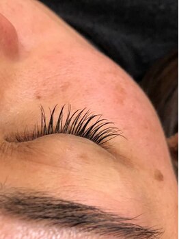 フリルアイビューティ 豊中店(Frill Eye Beauty)/