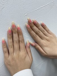 春カラー　人気のチークネイル