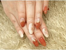 ミリ(Mili)/大人な苺ネイル