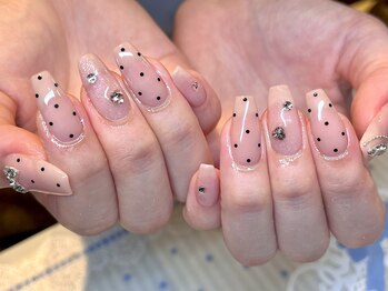 レミア 関内(REMIA)/７月　ドットネイル