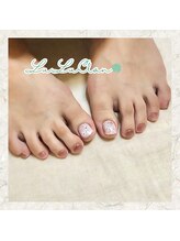 笑楽美屋/上品フットネイル