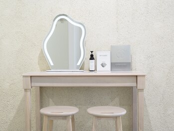 タイトプラス(tyto+)/メイクブース