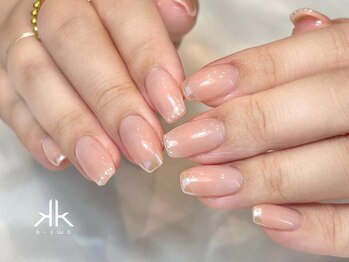 ケーツーネイル(k-two nail)/オーロラ×パールフレンチ(みな)