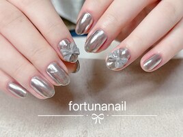 グレーミラーネイル　リボン