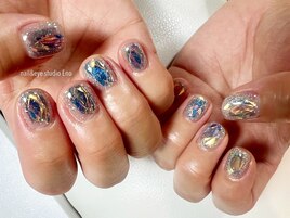 宝石ネイル