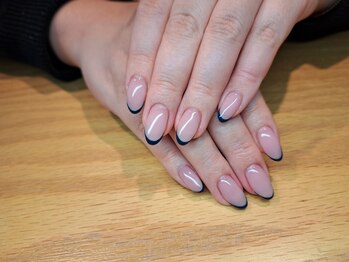 ポノ(pono)の写真/洗練されたデザイン40～50代の大人女性に人気♪似合う爪の形・厚みなどモチ良く作るジェルが高評価◎