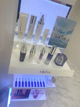 エヴァーグレース 川崎店/目元美容商品取り揃えております