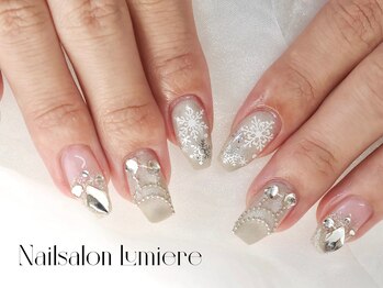 リュミエール(Lumiere)/雪の結晶&ネックレスネイル