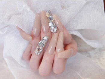 ワンポイント埋め尽くしネイル