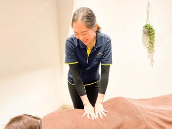 みんなのせいたい 虎ノ門店の写真/《姿勢の歪み/巻き肩/猫背》など姿勢からくる不調や何とかしたい、辛いコリをピンポイントに捉える！