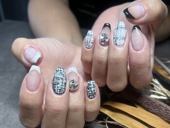 アット(Att)/ツイードネイル