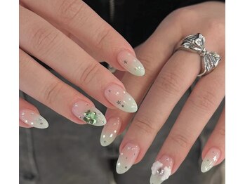 ヴィーナスネイル(Venus Nail)/長さ出し持ち込みデザイン