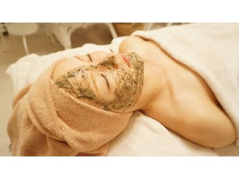 ビルーム(BiRoom)/深い肌悩みにはハーブエステ