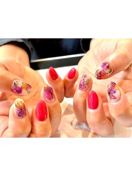 手描きアートが得意なサロン