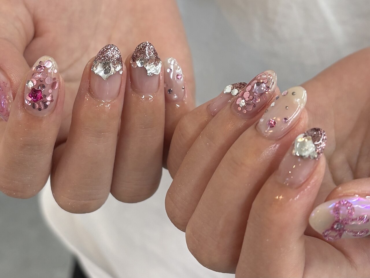 【オーダー】ネイルチップ地雷系量産型推し参戦ゴテゴテリボンキラキラフレンチドット オーダー】ネイルチップ地雷系量産型推し参戦ゴテゴテリボンキラキラ