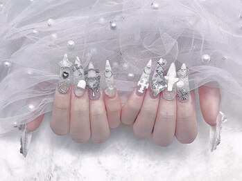 ロカネイル(ROKA NAIL)/高級パーツつけ放題★深夜営業