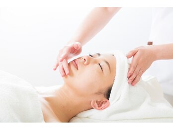 ブランシェ 金沢店 × 椿/クレンジング