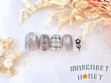 マーガレットハニー 本八幡/ブラックフラワーアート