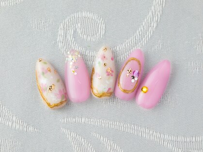 クイーン オブ ネイル(Queen of nails)の写真
