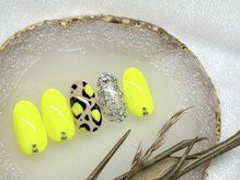 キャンアイドレッシー 町田/レオパード ネオン