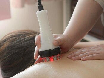 アーニャビューティー(Anya Beauty)/肩こり、背中の凝りに。